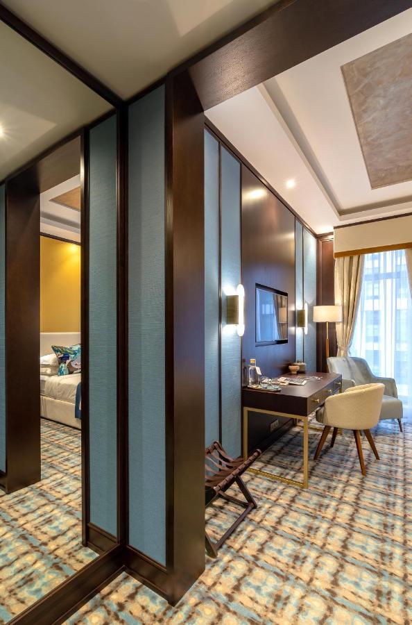Soho Boutique Hotel Dnipro Dış mekan fotoğraf