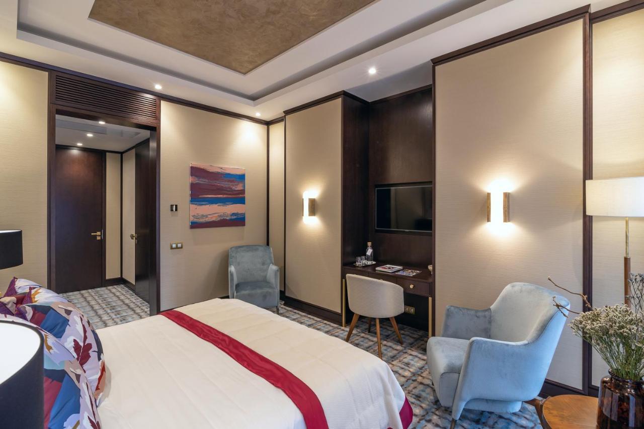 Soho Boutique Hotel Dnipro Dış mekan fotoğraf
